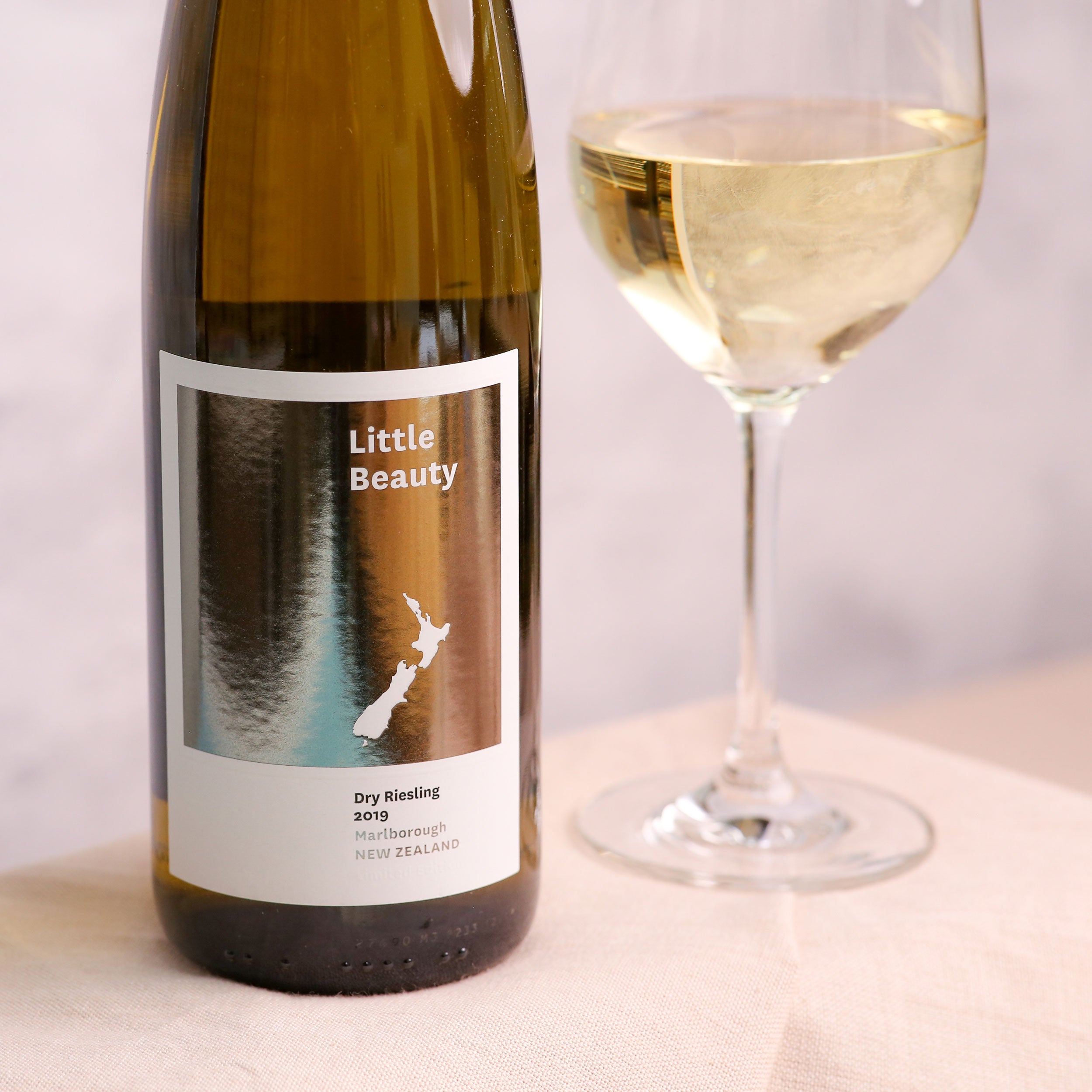 Little Beauty Dry Riesling Marlborough New Zealand 2019 – Noble House